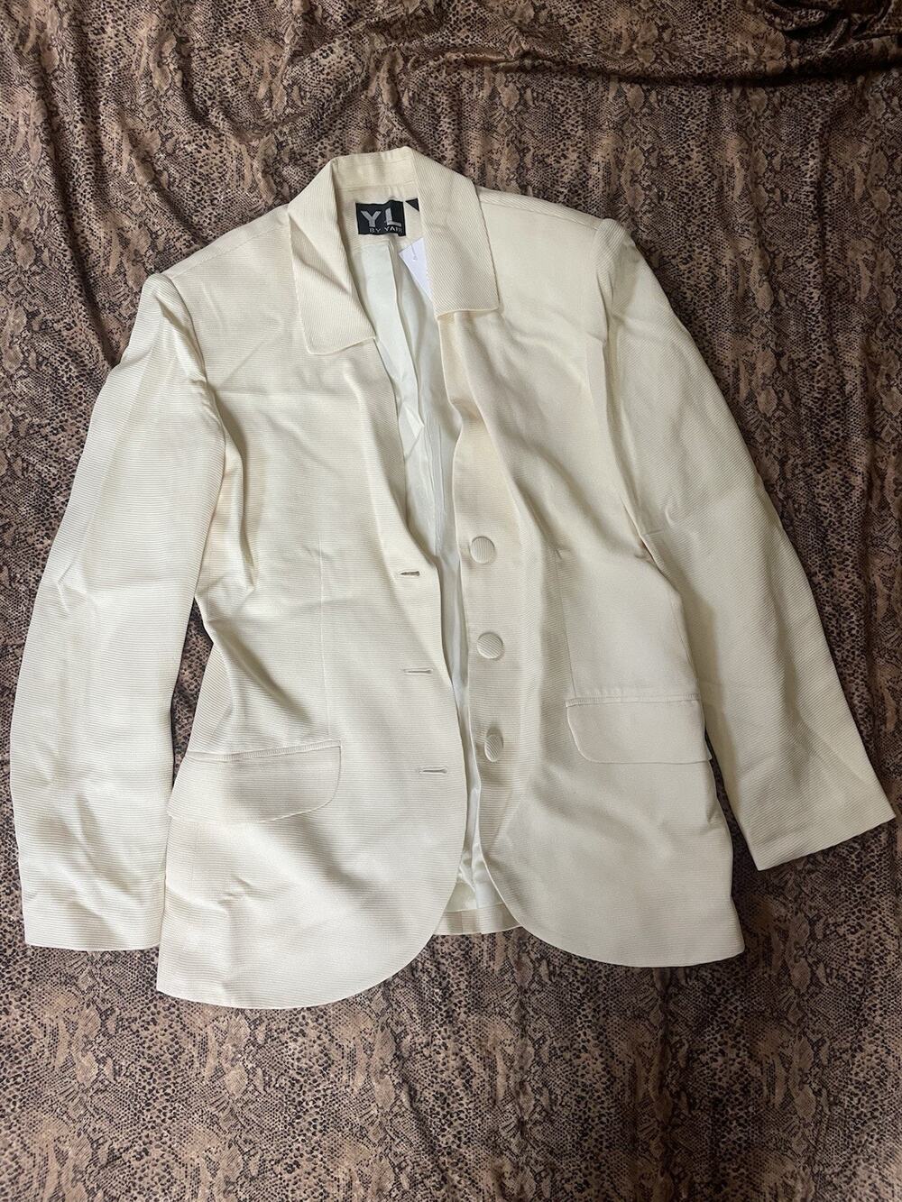 YL By Yair Vintage Ivory Cream Single Breasted Textured Blazer 100% Silk Size 6